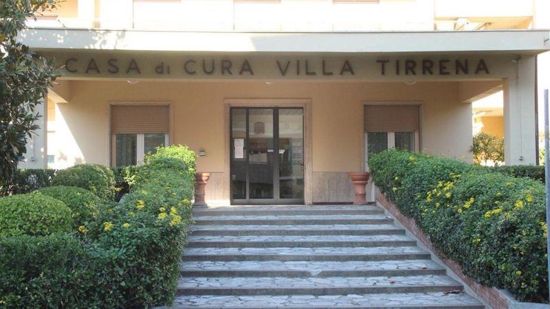 Villa Tirrena, la testimonianza-denuncia: «A mia madre davano sonniferi, il suo corpo era pieno di piaghe»