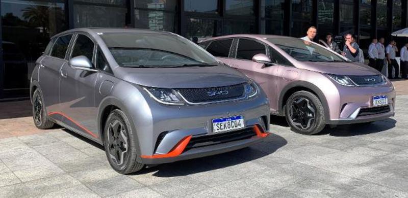 'Elétrico Dolphin': carro que mudou mercado de compactos faz dois anos no país