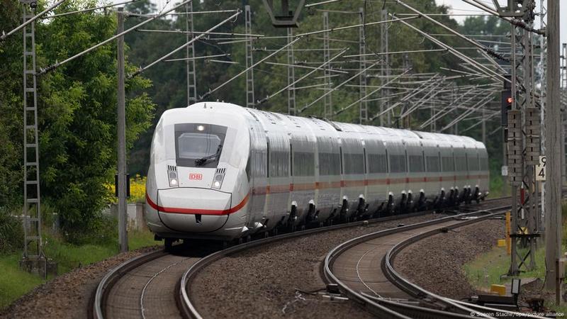 Berlin-Hamburg: Deutsche Bahn closes Germany's top route