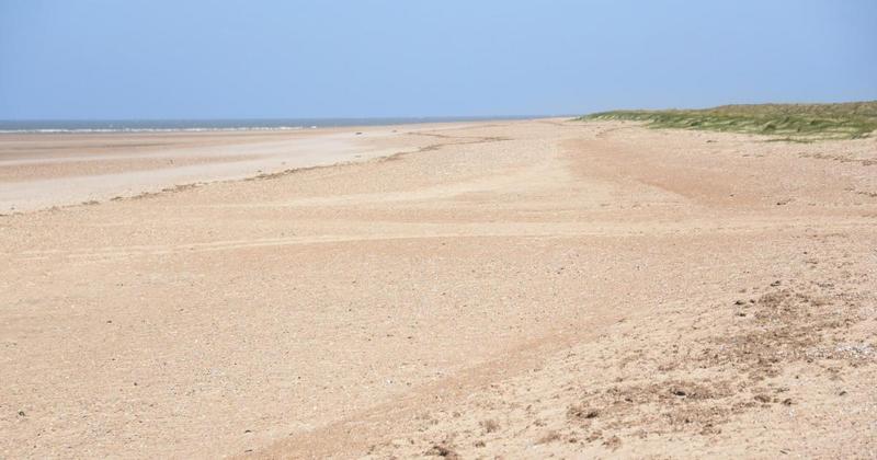 Suspected bomb found on Norfolk beach
