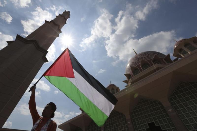 Recognizing Palestine and Prolonging the War