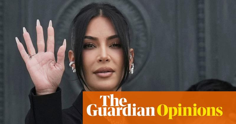 Kim Kardashian is ready to squeeze your face