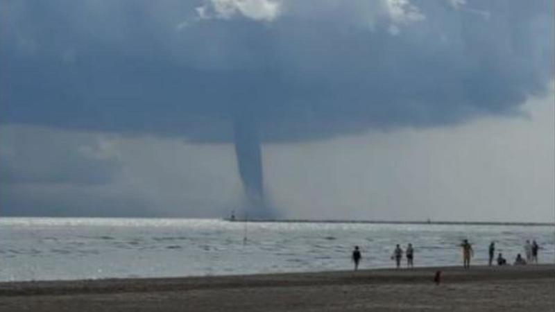 Bomba d'acqua in Polesine, paura per una tromba marina sul Delta del Po
