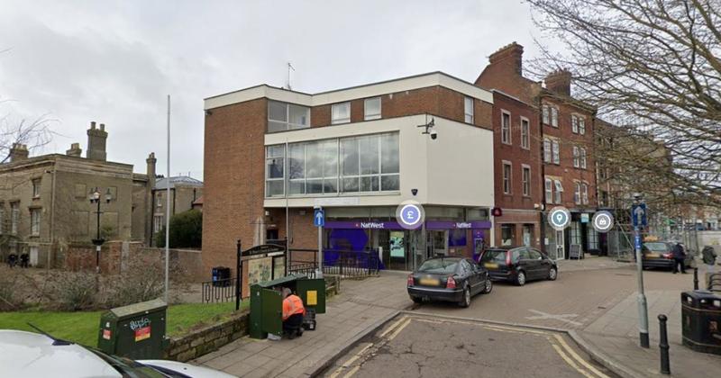 Town set to lose cashpoint on market place as bank closes
