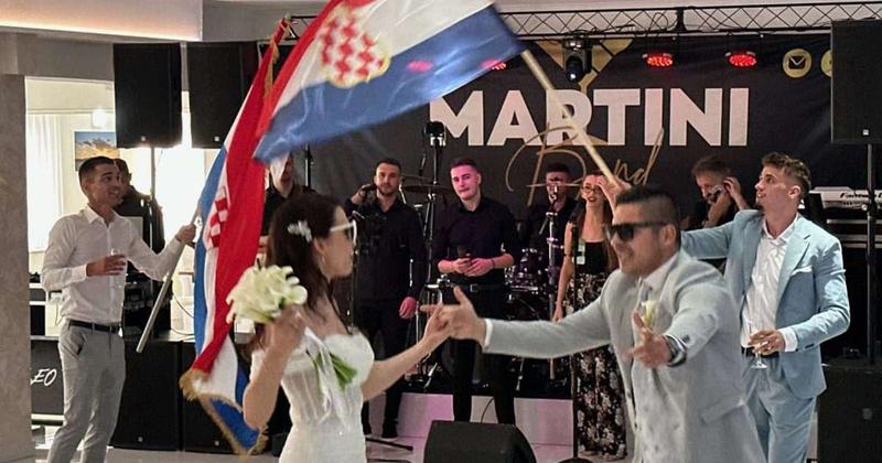 Mladenci iz Njemačke vjenčali se u rodnom kraju, a Fra Slavko ih pratio od djetinjstva