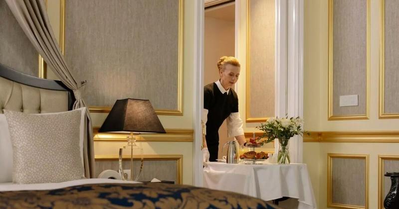 Ξενοδοχοϋπάλληλοι: Πώς διαμορφώνεται το τοπίο με την Τοπική Συλλογική Σύμβαση Εργασίας