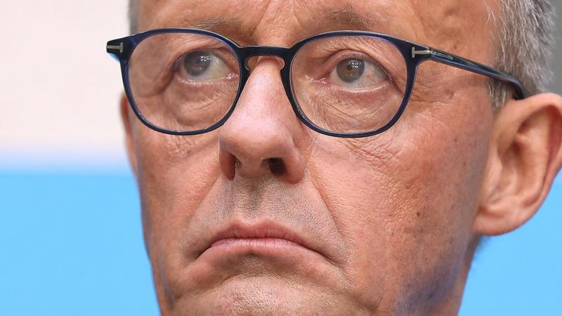Raubbau | Aufrüstung, Rentenhammer, Arbeitszeit-Schock: Wann wehren sich Gewerkschaften gegen Merz?
