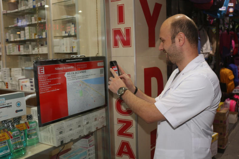 Plansızlıkla Peçeteye Döndürülen Diplomalar
