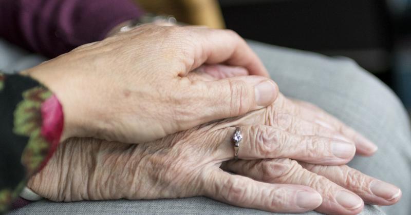 Do’s and Don’ts When a Loved One Is Dying