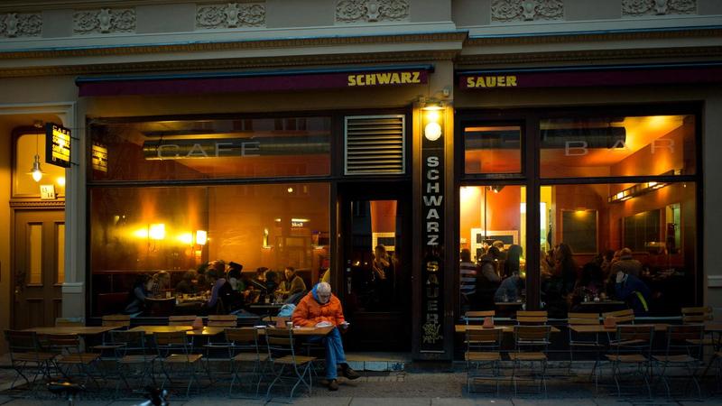Punktsieg für Schwarzsauer: Berliner Urteil stellt Kiez-Kultur über Nachtruhe