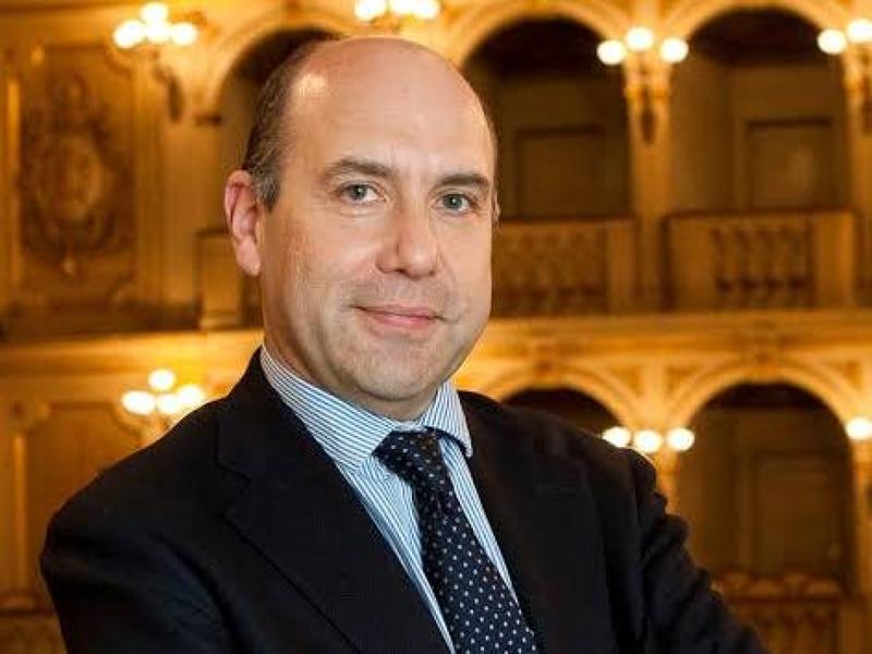 Teatro San Carlo,Â c'Ã¨ il nome del nuovo sovrintendente:Â Ã¨Â il violinista Fulvio Macciardi