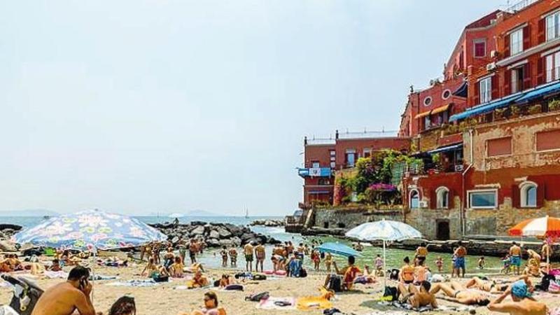 Spiagge a Posillipo, 3200 euro per un anno di concessioneâLa gara fino al 22 settembre