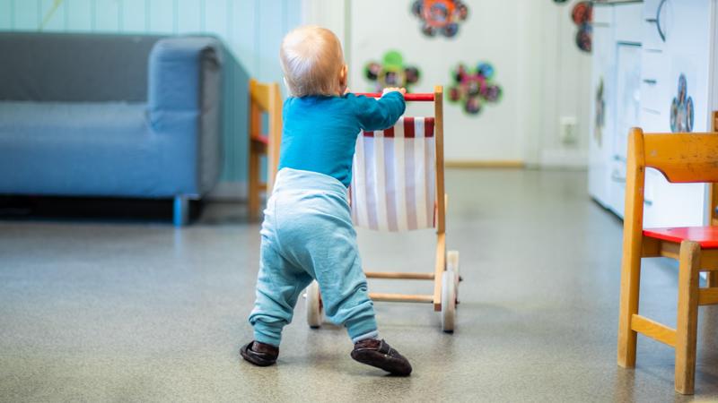 Barnehagen blir billigere, men kampen er ikke over