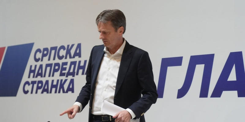 Nebojša Bakarec: Zveri, prostaci i neljudi - reakcije opozicije na moždani udar Darka Glišića!