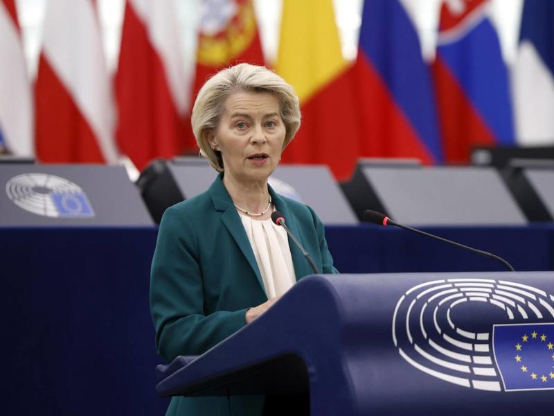 Ma l'Ue sospende le contro-tariffe: no alle provocazioni, 