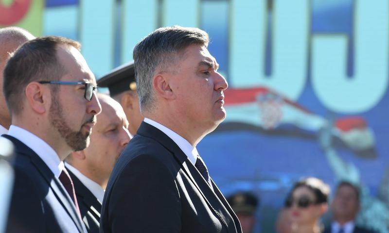 komentar višeslava raosa Kraj jedne ere: Kako je Milanović u Kninu odjahao u suton