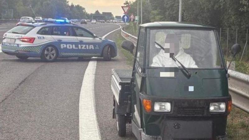 Contromano in autostrada: neopatentato fermato all’altezza di Modena Sud
