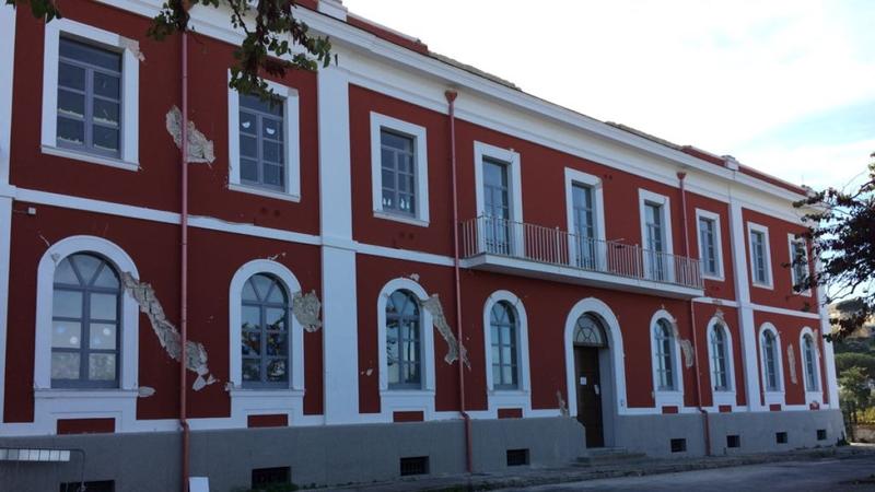 Casamicciola, a otto anniÂ dal terremoto il Comune avrÃ  una nuova sede: l'ex scuola Manzoni