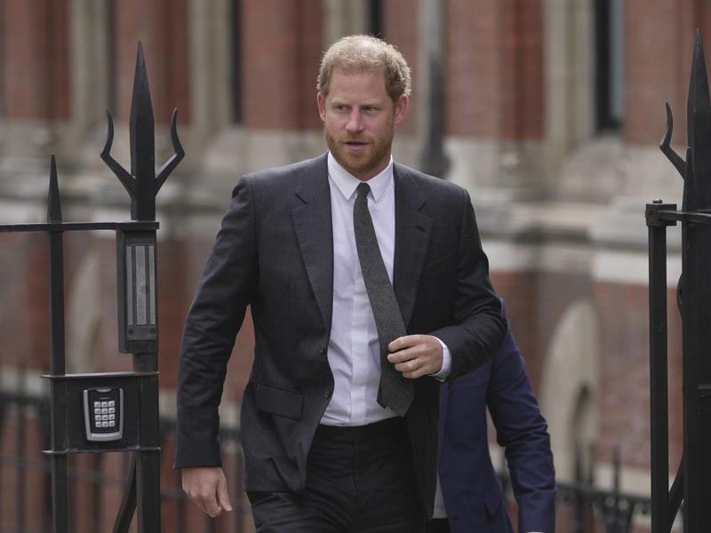 Harry minaccia querele. La storia della rissa con Andrea è un caso ancora aperto