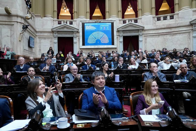 Lower House approves more university funds with veto threat looming