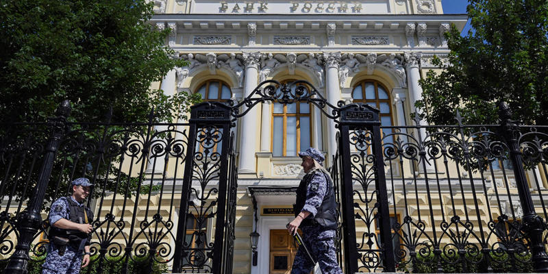 Stagflation Is Hitting Russia’s War Economy