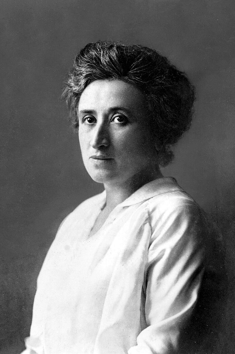 Rosa Luxemburg (1871-1919 ), une critique marxiste de la course à l’armement