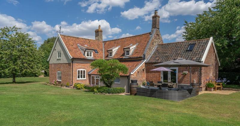 Former ale house with 'secret garden' on the market for £865k