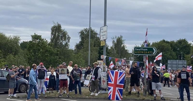 Police bring in special measures to deal with planned protest outside asylum hotel