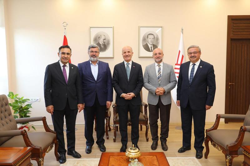 Afyon’daki o koltuk için umduklarım / ummadıklarım