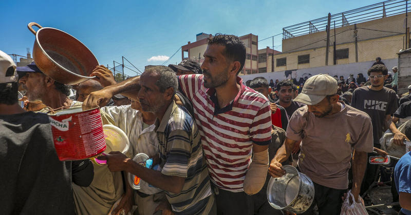 Pentagon awaits White House decision to help ramp up Gaza humanitarian aid