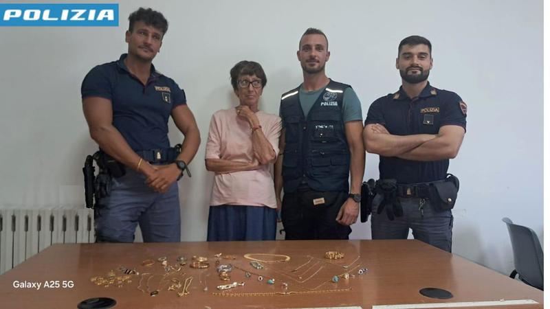 Livorno, arrestato dopo aver rubato 40.000 euro a una donna - Chi è