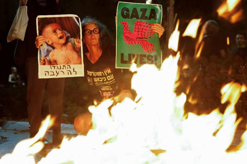 Il dibattito e la realtà Lo Stato di Palestina, sì o no. E nel frattempo Gaza brucia