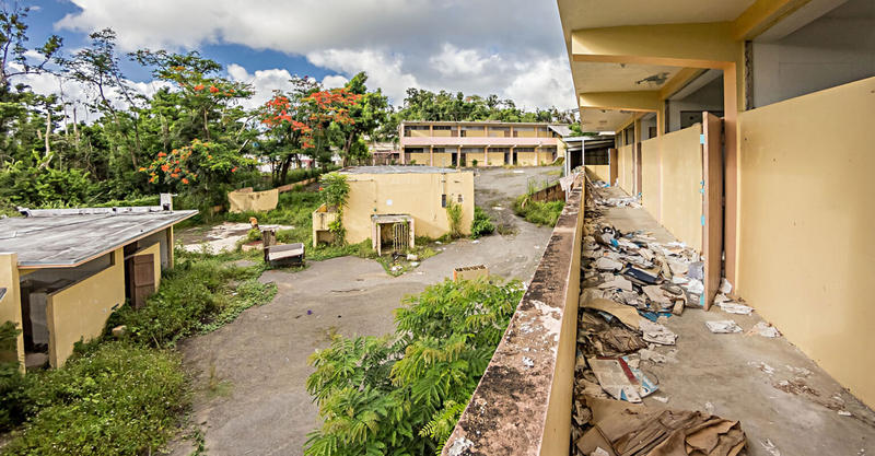 En agenda la defensa de la escuela pública