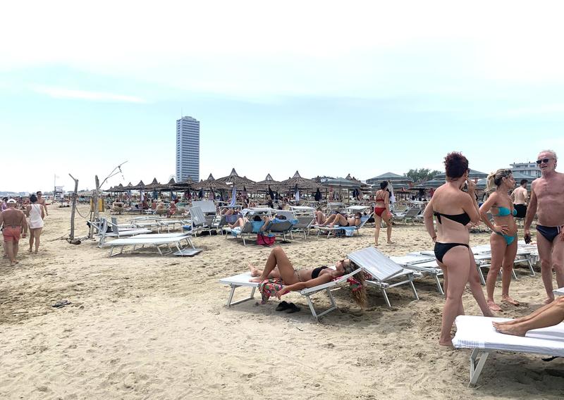 Spiagge vuote in agosto? “In Riviera si lavora bene solo nel weekend”