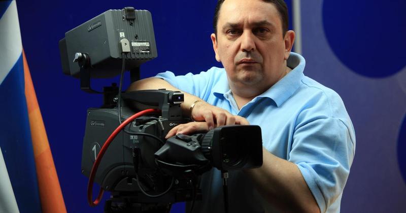 Nakon objave slike s bistom Tuđmana poznatom novinaru ugašen Facebook profil. Sada mu stigao odgovor