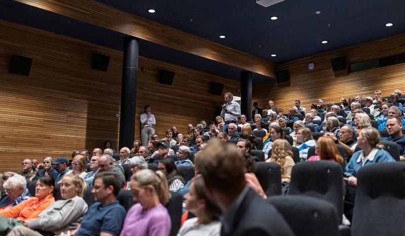 Skal dette være ei rettferdig sak, må alle mulige alternativ være oppe til debatt