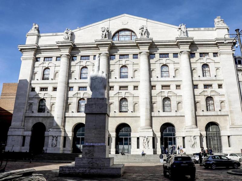La lunga rincorsa di Piazza Affari, durata 18 anni
