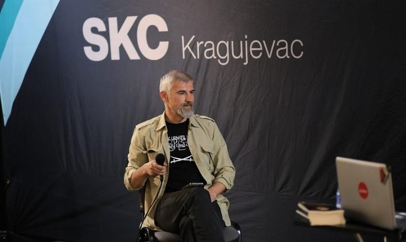 Moć raste iz puščane cevi, a policajci su ih imali sa sobom: Nenad Glišić, pisac i prevodilac, za Danas