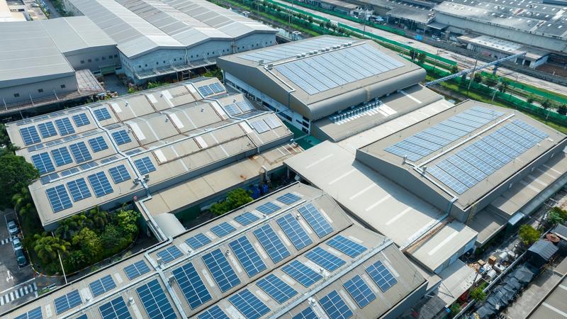 Photovoltaïque et réseau électrique : comment une IA fiable et transparente pourrait faciliter la décarbonation