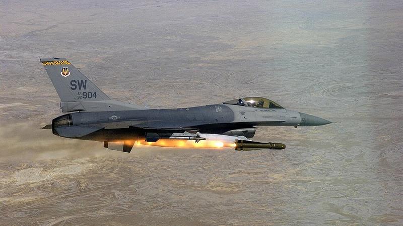 These Are the Technologies That Give the F-16 Its Edge