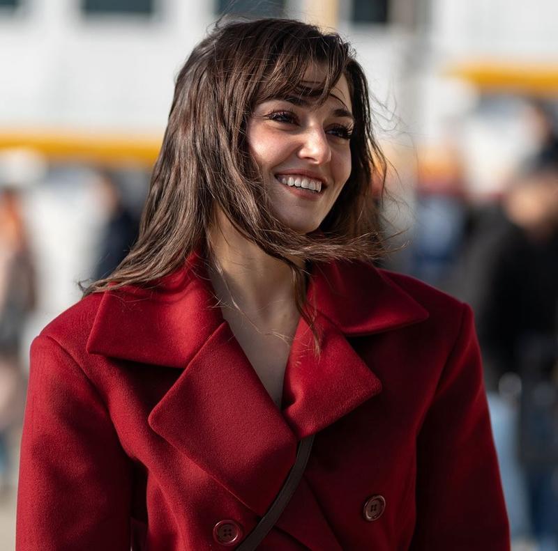 Hande Erçel’den 4 yıl sonra bir ilk
