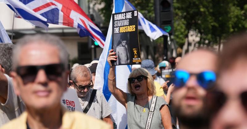 Hundreds march in London against UK recognising a Palestinian state
