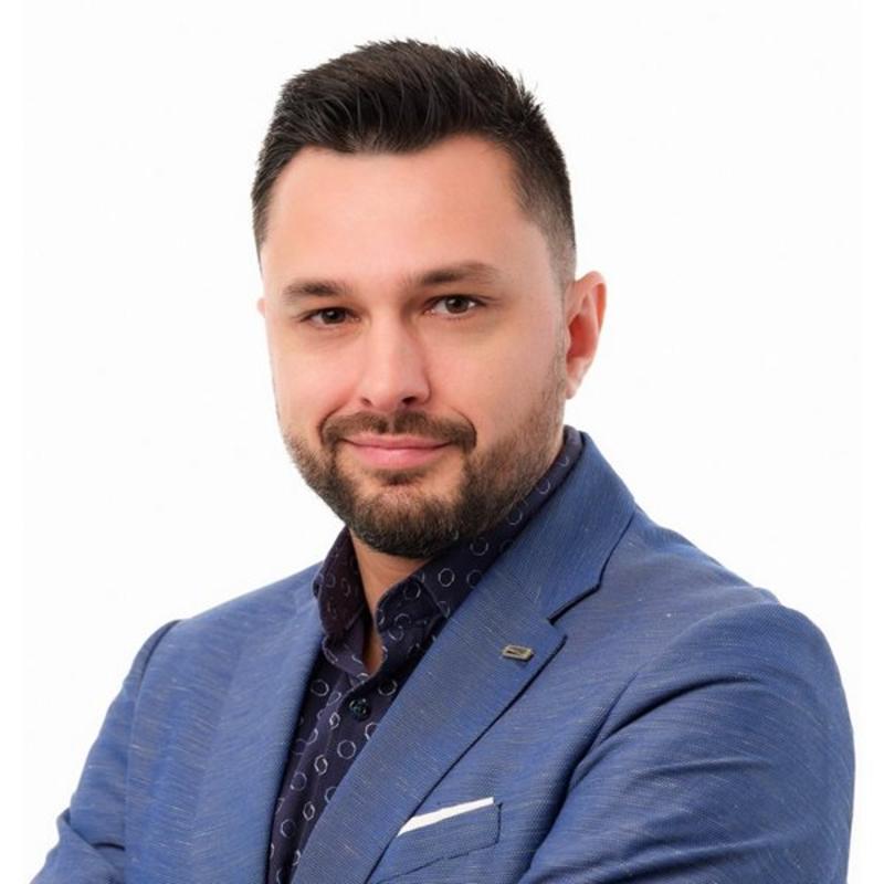 Пламен Робов