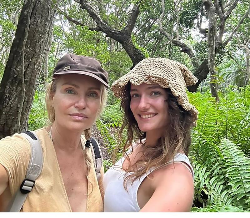 Licia Colò: “I viaggi? Una ragione di vita. In certi posti vieterei i selfie”