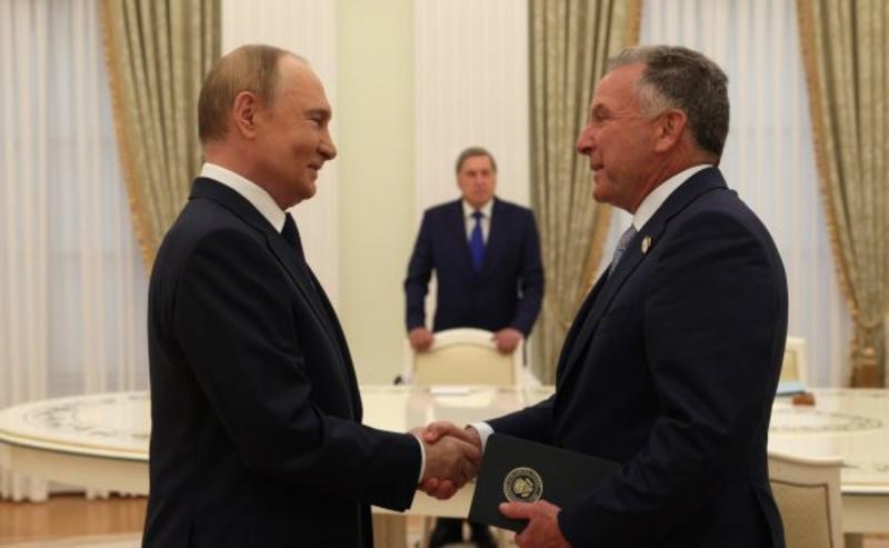 Diplomatic Maneuvering Intensifies Ahead of US-Russia Alaska Summit