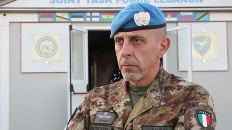 Generale Nato rincorreÂ uno scippatore e lo bloccaÂ in piazza Trieste e Trento