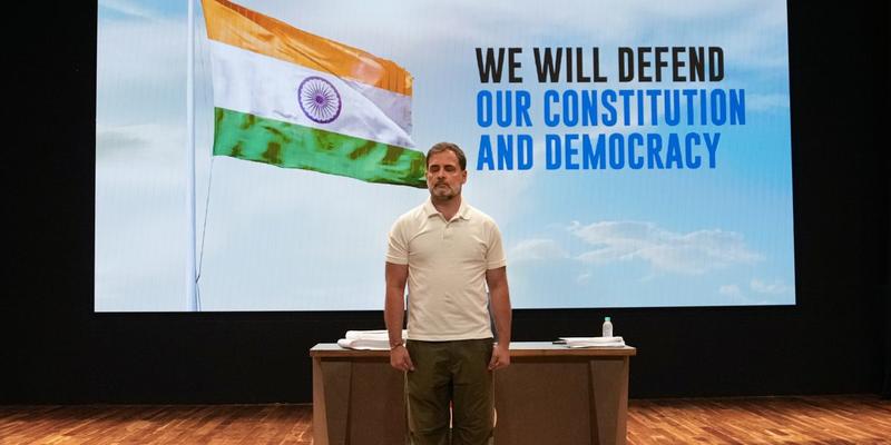 Can the Election Commission Demand an Oath from Rahul Gandhi to Probe Vote Theft Allegations?