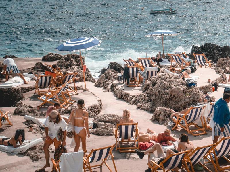 Boom di arrivi 2025 e agosto in crescita. Catastrofisti smentiti dai dati