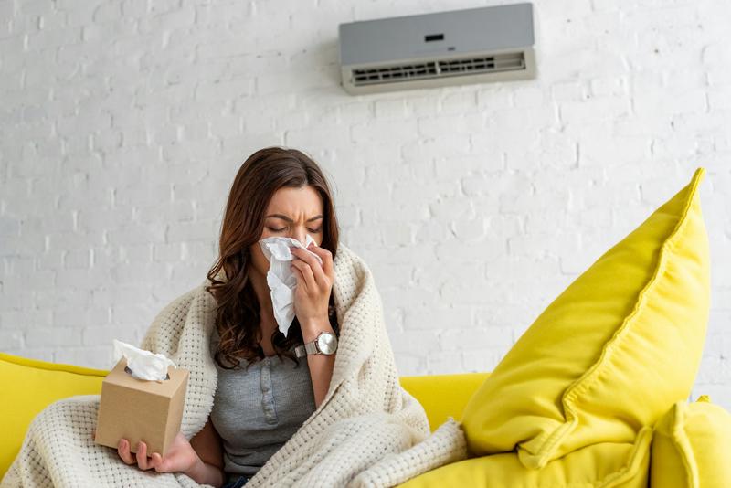 La climatisation peut-elle vraiment rendre malade ? Une microbiologiste nous explique