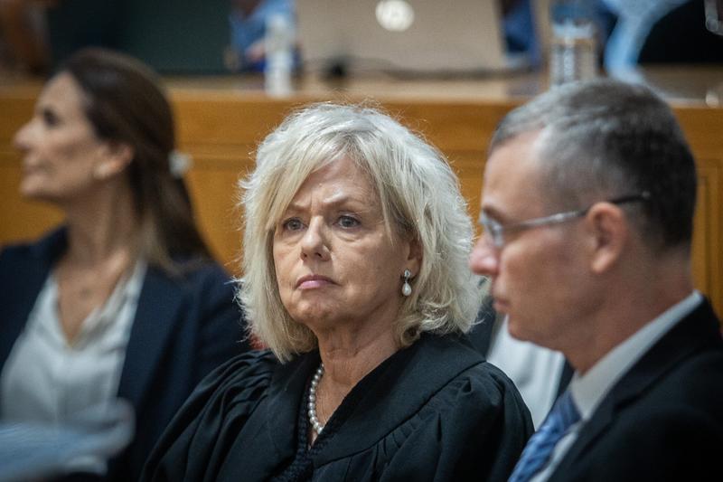 Justice Minister’s driver changes locks on AG’s office without warning, prompting rebuke